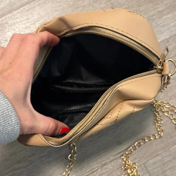 Chic Beige Quilted Crossbody Bag - Picture 3 of 3